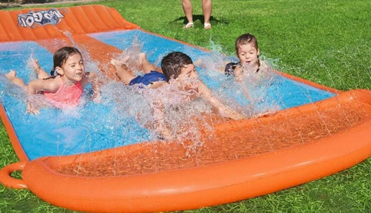 מגלשת מים משטח החלקה רטוב תלת מסלולי | 488 סמ | מקט 52329| של חברת Bestway