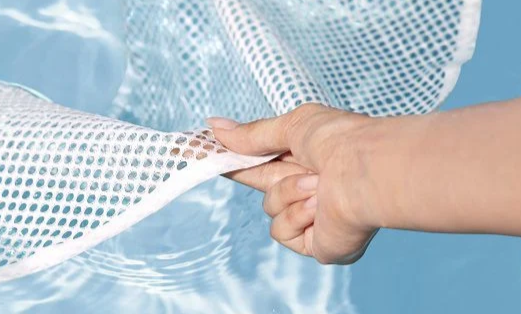 מושב מתנפח לבריכה דמוי קטיפה כולל משענת ורשת |119X67.5 ס''מ | דגם 43852| BESTWAY| שמח עד הבית