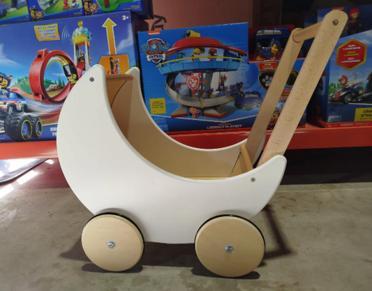 טיולון עץ מהודר לבובות קלאסיקה שתמיד נשארת