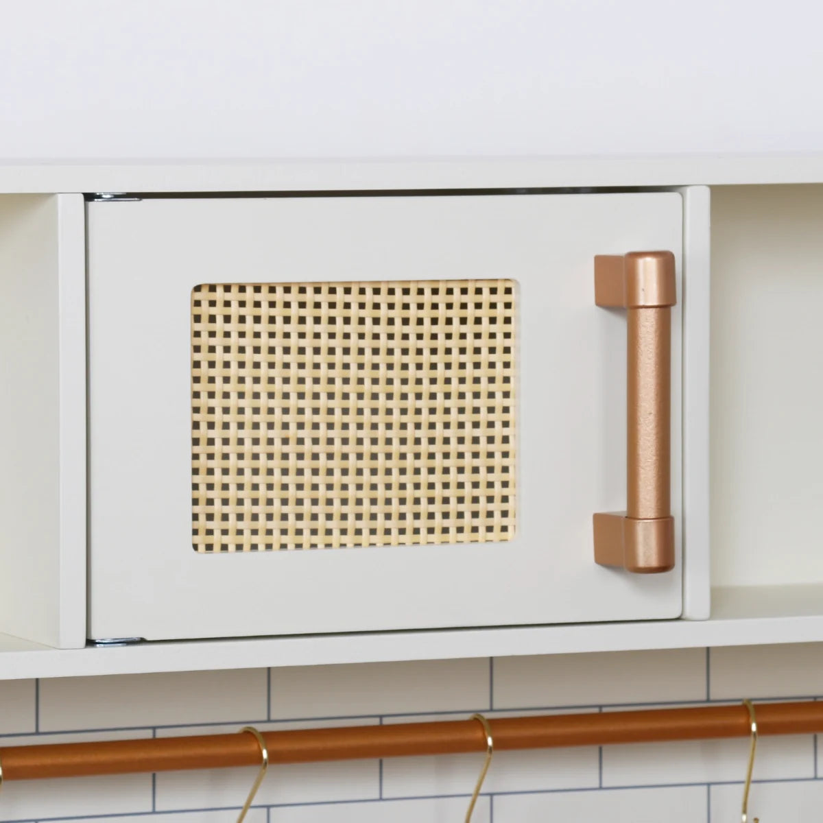 מטבח לילדים מעץ אגם אלקטרוני בצבע לבן W10C1042C | שמח עד הבית