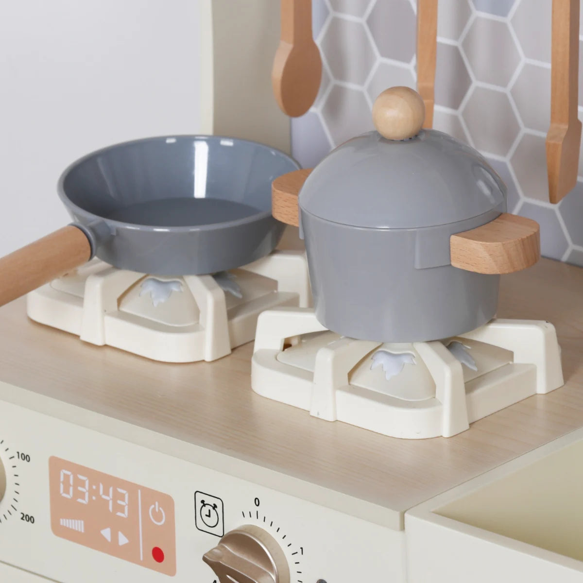 מטבח לילדים מעץ אלקטרוני יובל W10C948D | שמח עד הבית