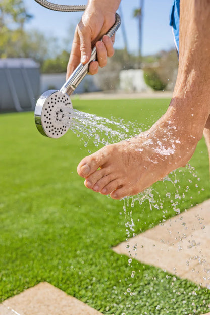 מקלחון חיצוני לחצר/גינה עם ראש מקלחון מתכוונן / נשלף 20 ליטר 58695 מבית BESTWAY