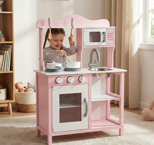 מטבח שני - מטבח עץ חלומי לילדים בעיצוב קלאסי ומתוק