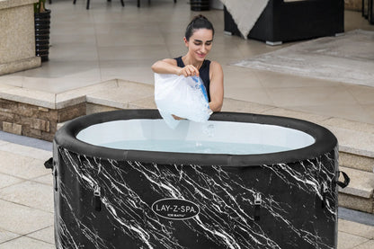 בריכת קרח מתנפחת + משאבת פילטר 330 גלון משאבת ניפוח + תיק (152X92X71 סמ) 6002Q מבית Bestway